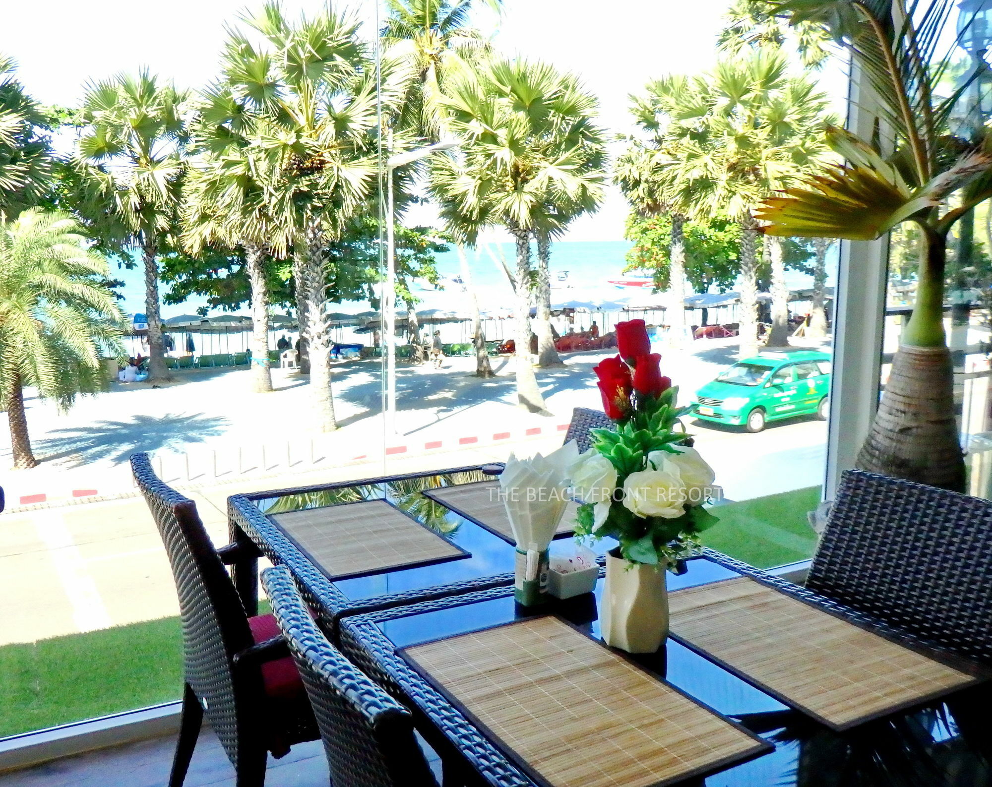 The Beach Front Resort, Pattaya Εξωτερικό φωτογραφία
